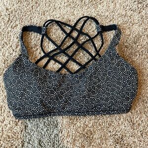 Lululemon sports bra size 8